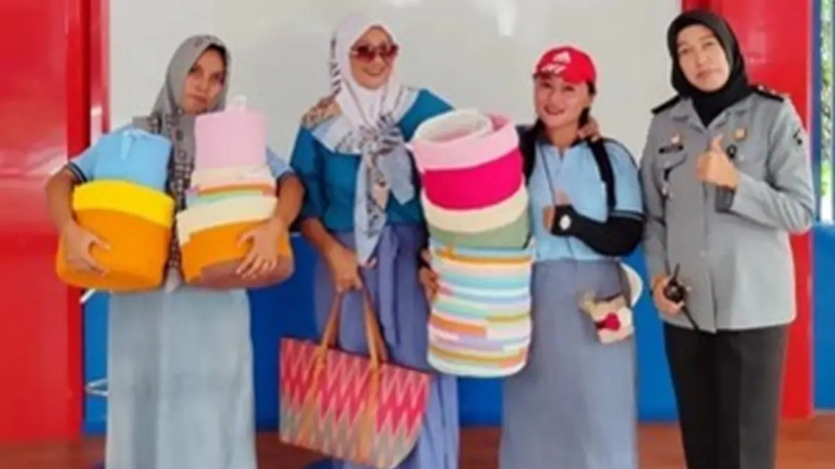 EKKYTA Semarang terus berinovasi mengembangkan produk rajut dan makrame