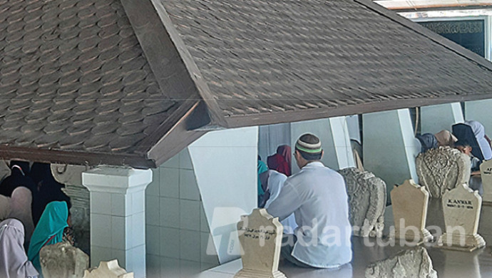 JELANG HAUL: Peziarah diprediksi bakal membludak pada hari H Haul Sunan Bonang Kamis (25/8) besok. / M. Mahfudz Muntaha