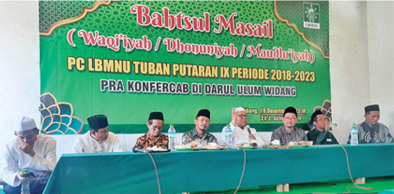 SOROTI CALON RAIS SYURIAH: Kegiatan bahtsul masail LBMNU Tuban di Ponpes Darul Ulum, Kecamatan Widang kemarin (18/12). / Zidni Ilman Nafia