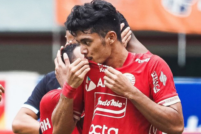 Dua gol debut penyerang berusia 23 tahun Aji Kusuma untuk Persija membawa tim berjuluk Macan Kemayoran mengalahkan PSM dengan 4-2 pada laga Liga 1 Indonesia 2022-2023. (Foto : Dok. Persija Jakarta)
