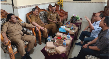 JALIN KORDINASI: MKKS SMAN Tuban bersama Jawa Pos Radar Tuban membahas sinergi dan kolaborasi untuk pendidikan. (Yudha Satria Aditama/Radar Tuban)