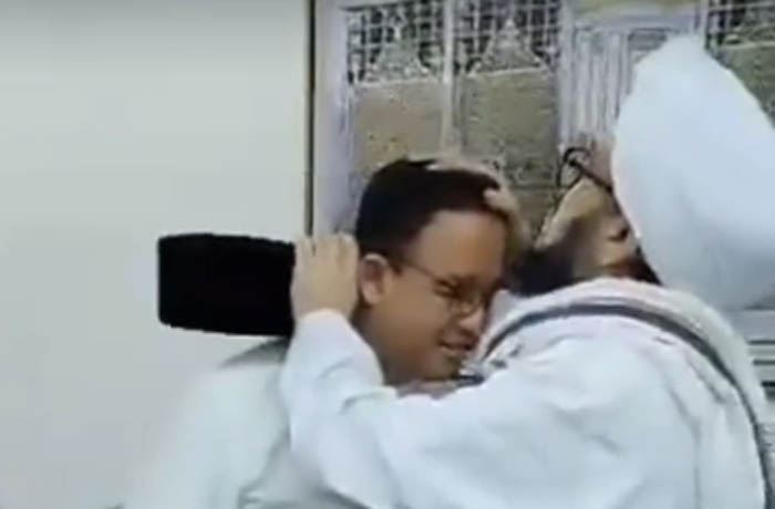 BERSAHABAT: Keakraban Anies Rasyid Baswedan dengan ulama Sunni di Makkah Arab Saudi, Sayyid Ahmad Al Maliki, menegaskan bahwa Anies dekat dengan ulama.