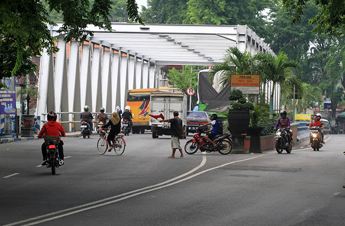 BANGUNAN BARU: Jembatan Kedunglarangan di sisi selatan baru dibangun pada 1989.