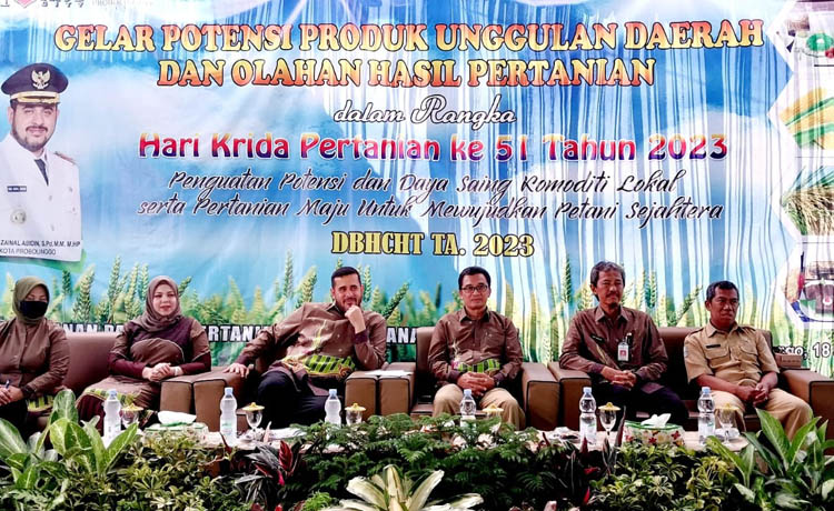 GELAR: Pemkot melalui DKP3 sukses melaksanakan Gelar Produk Unggulan Daerah dan Olahan Hasil Pertanian dalam rangka HKP ke-51 Tahun 2023 di Halaman Kantor DKP3 Kota Probolinggo, Selasa (18/7). (Foto: