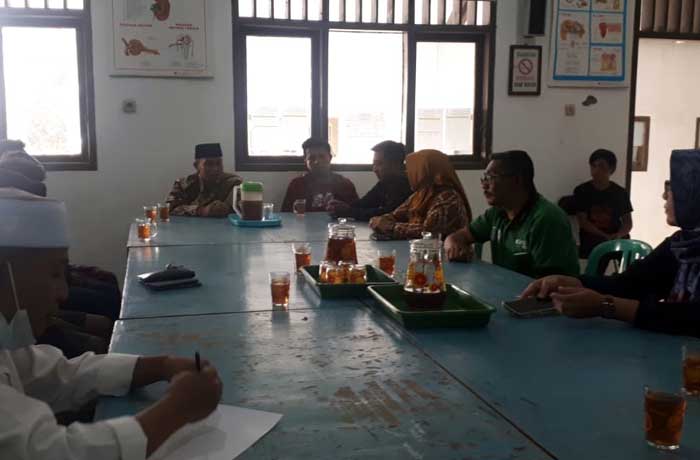Proses mediasi pelajar SMPN di Tutur cekcok berujung berkelahi dengan remaja, Jumat (28/7)