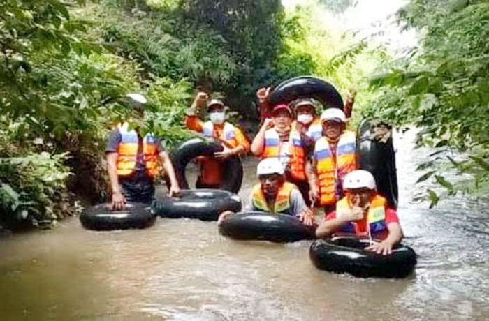 DIBUKA LAGI: Wisata River Tubing di Lingkungan Bekacak, Kelurahan Kolursari, Kecamatan Bangil, Kabupaten Pasuruan, ini dibuka lagi setelah sempat vakum.