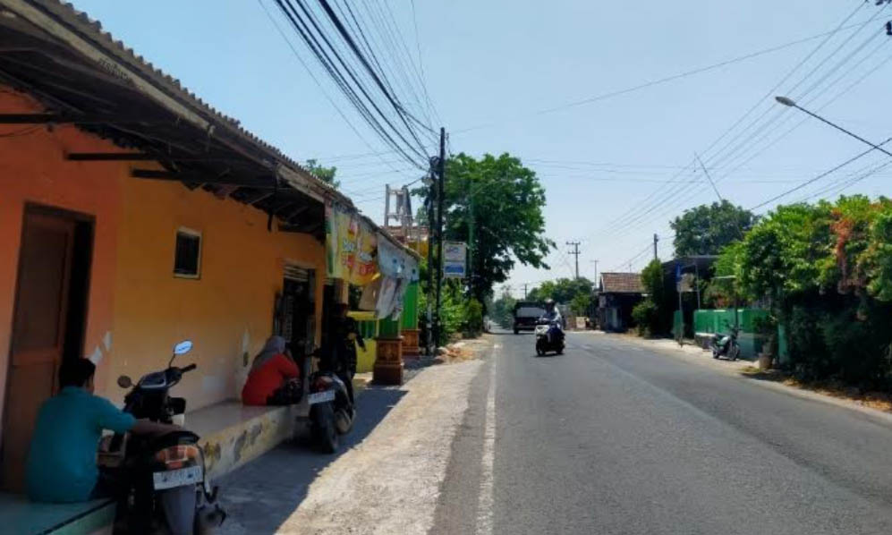 LOKASI BATU TUMPENG: Kawasan Lingkungan Watu Kucing di Desa Mojoparon, Kecamatan Rembang, Kabupaten Pasuruan.