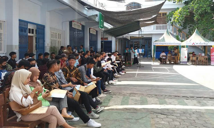 ANTUSIAS: Ratusan pencari kerja antusias mengikuti Job Fair SAYPro 2023