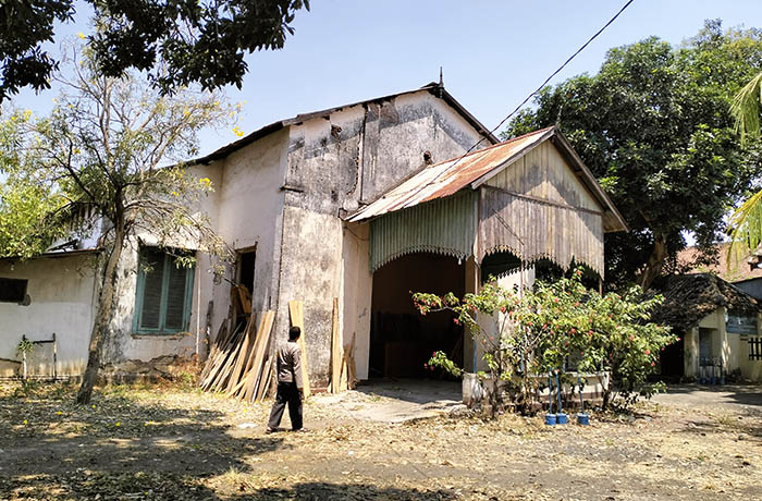 KUNO: Bangunan bekas rumah pejabat PG yang kini dimanfaatkan untuk gudang.