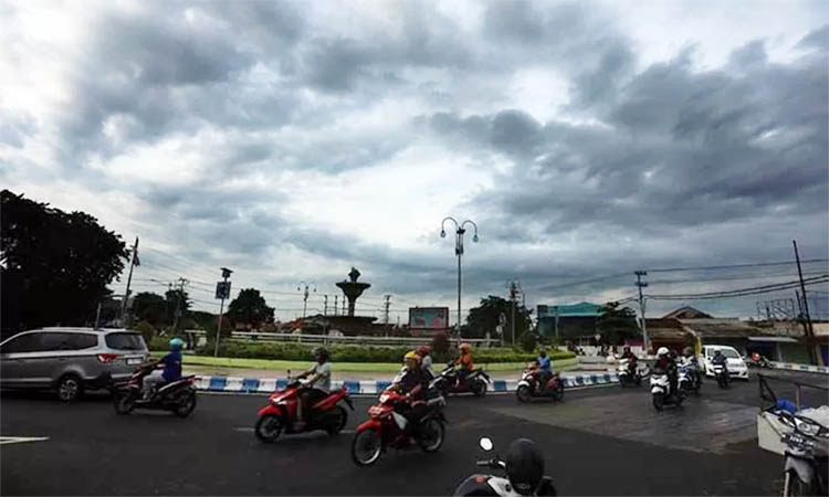 MULAI GERIMIS: Cuaca di Kota Probolinggo beberapa waktu lalu.