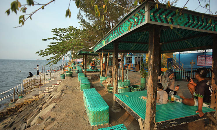 DITUTUP: Lokasi wisata kumkum di PPP Mayangan, Kota Probolinggo. Sejak Senin (6/11), wisata ini resmi ditutup oleh UPT PPP Mayangan.