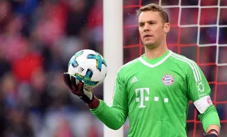 MENTAS DARI CEDERA: Kapten Bayern Munchen Manuel Neuer bakal menjadi tembok terakhir FC Holywood melawan Galatasaray dinihari nanti. (Istimewa)
