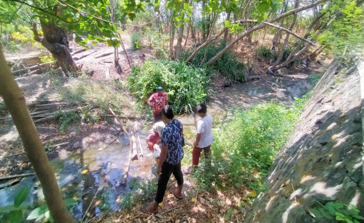 PENINGGALAN DAHULU: Menurut legenda, air Sumber Banyu Pahit muncul saat ada wabah kudisan di Desa Gerongan pada zaman kerajaan.