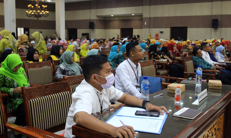 MERIAH: Jambore Kader Posyandu juga dihadiri Kader Posyandu se-Kabupaten Probolinggo.