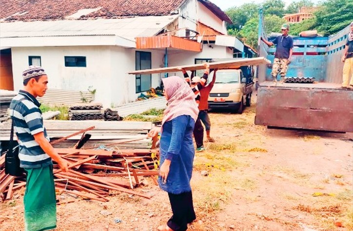 TERJUAL: Pemenang tender mengangkut bongkaran TPS Pasar Baru.