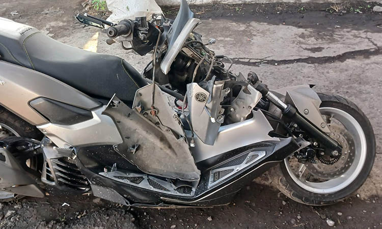 Motor korban alami ringsek parah.