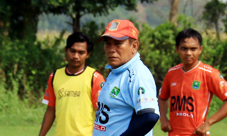 LEGENDA: Subangkit kembali didapuk jadi pelatih kepala Persekabpas, musim ini.
