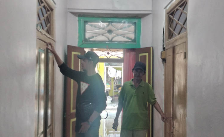 ORISINIL: Kondisi rumah perjuangan milik almarhum Mbah Ilyas kondisinya dipertahankan seperti pertama dibangun. Bahkan, 90 persen perabotan dan bangunan masih asli.