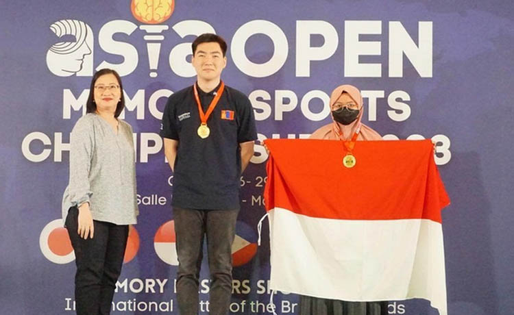PUNYA BAKAT: Hasna seusai mengikuti AOMC di Filipina.