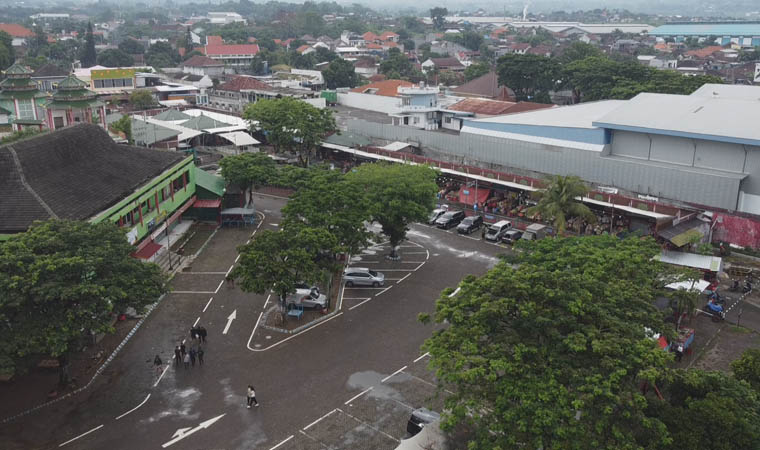 REVITALISASI: Kawasan Pasar Wisata Cheng Hoo Pandaan yang kerap menjadi jujukan wisatawan lokal dan luar daerah. Pemkab Pasuruan berencana untuk merevitalisasi pasar setempat menjadi lebih beraksitekt