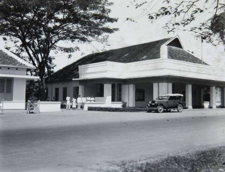 &nbsp;BANYAK SEJARAH: Gedung Balaikota saat masih di Jalan Balaikota pada tahun sekitar 1936.