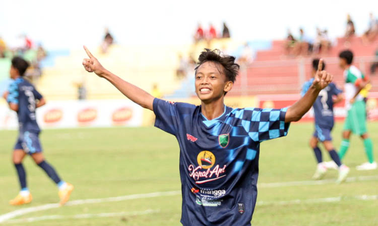 SELALU CETAK GOL: Gelandang Pasuruan United Muhammad Nurchaqiqi yang sudah mencetak dua gol di 16 besar.