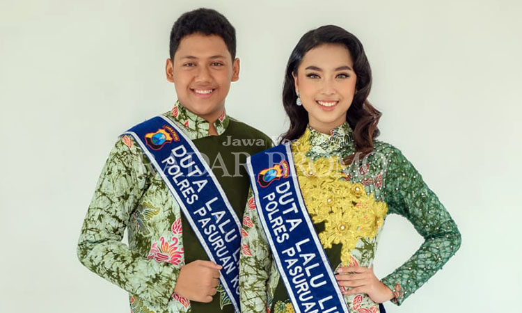 DUTA LALU LINTAS: Clarissa Revanata, 17 dan Muhammad Sultan Fakhruddin, 17, sebagai Duta Lalu Lintas Pasuruan Kota 2023.