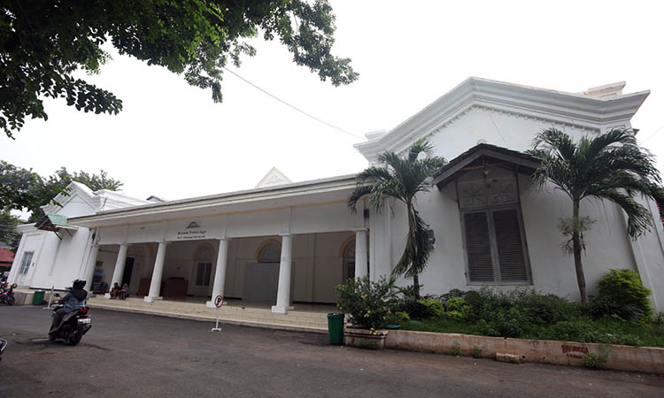 BERUBAH: Museum Probolinggo yang kini menjadi tempat penyimpanan benda-benda bersejarah. Sebelum menjadi museum, dulunya tempat tersebut, merupakan tempat berpesta kalangan bangsawan.