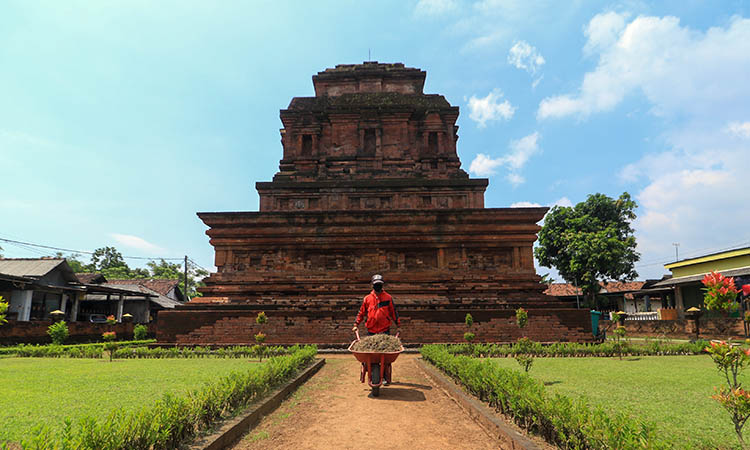KOKOH: Bangunan Candi Gununggangsir di Desa Gununggangsir, Kecamatan Beji, yang berdiri kokoh hingga sekarang ini.