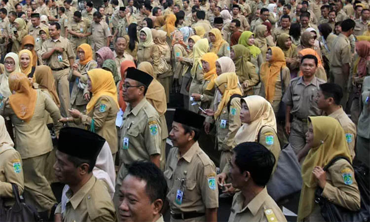Pegawai di lingkungan Pemkab Pasuruan dalam suatu kesempatan.