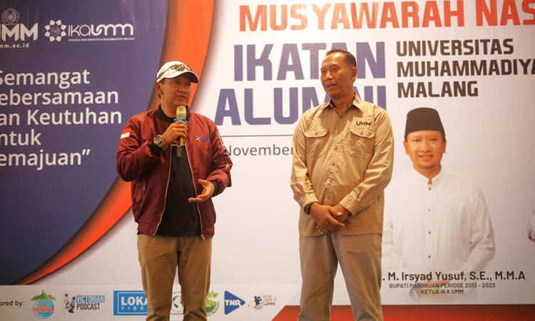 DIPERCAYA: Gus Irsyad saat terpilih kembali sebagai Ketua IKA UMM di Munas dengan aklamasi pada November 2023 lalu.