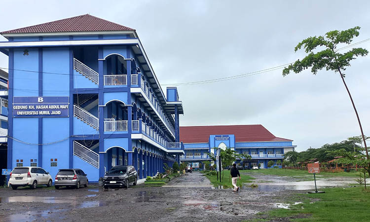 UNIVERSITAS: Tampak depan Universitas Nurul Jadid (UNUJA).