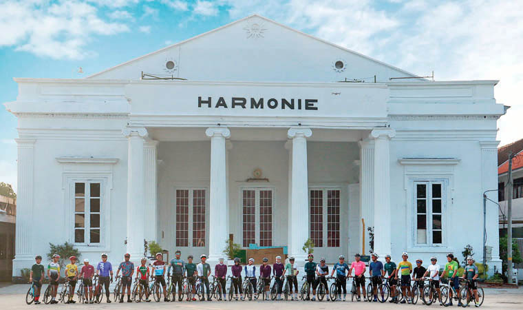 IKONIK: Gedung Harmonie di Jalan Pahlawan yang sekarang menjadi identitas baru Kota Pasuruan.