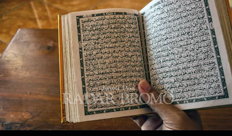 Ilustrasi Membaca Al Quran