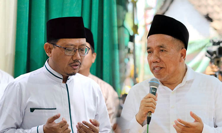 MENGHANGAT: Sudiono Fauzan dan Gus Mujib Imron.