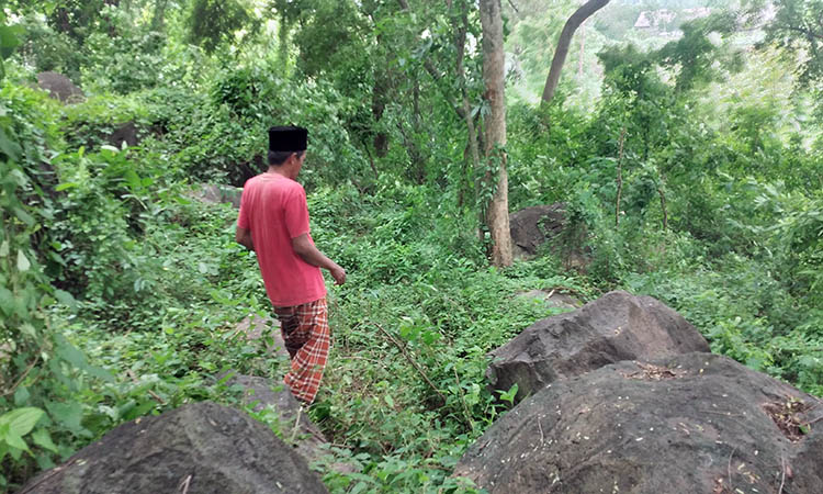 POTENSI WISATA: Kawasan Watu Salang yang dianggap sakral. Di balik itu semua, ada potensi wisata tersembunyi.&nbsp;