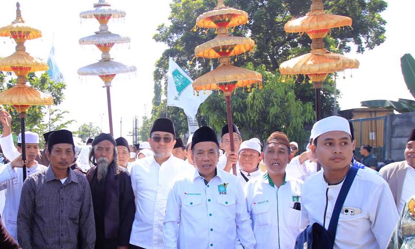 EKS WABUP: Gus Mujib Imron saat mendaftar ke kantor DPC PKB di Kraton beberapa waktu lalu.