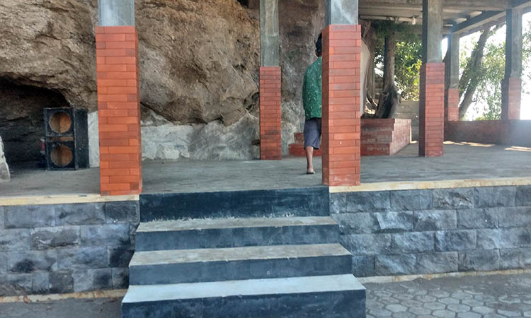 TEMPAT TIRAKAT: Jejak peninggalan Mbah Song yang dipelihara hingga sekarang.