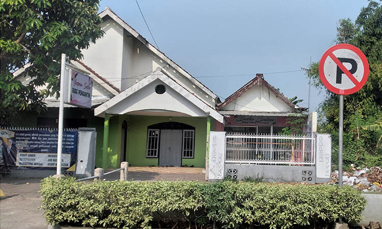 JADI SALON: Bangunan pertama kali dijadikan kantor RB Pasuruan kini jadi Salon Bella di Jalan Patiunus, Kelurahan Krampyangan, Bugul Kidul.