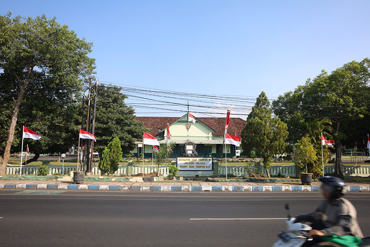 BERUBAH: Eks gedung OSVIA di Probolinggo yang disebut-sebut kini telah dialihfungsikan dan dimanfaatkan sebagai markas Yon Zipur 10