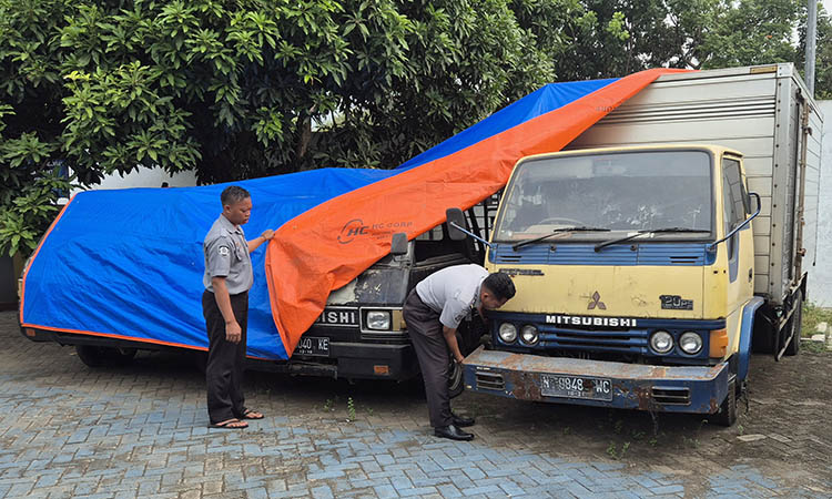 MANGKRAK: Barang bukti yang dititipkan oleh PN Pasuruan yang masih mangkrak di Rupbasan Pasuruan. Meski sudah dilelang, namun belum ada peminatnya.