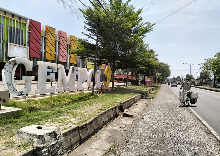 TEMPAT HAPPY: Gempol 9 yang menjadi tempat adu jotos yang disebut-sebut melibatkan oknum wartawan dan LSM.