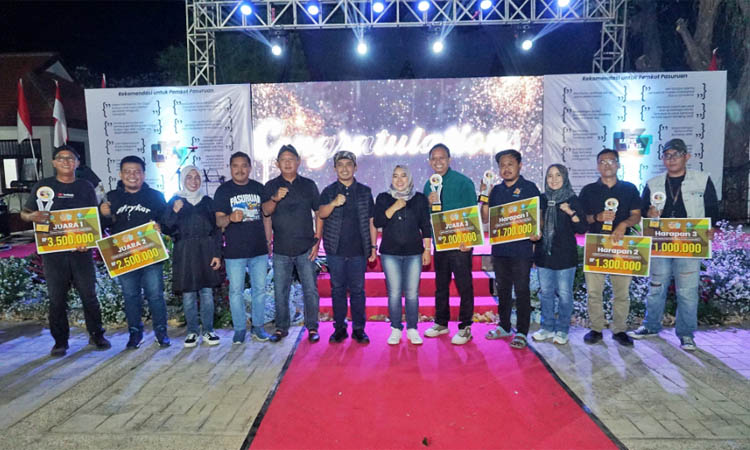 JUARA: Para pemenang Lomba Karya Tulis Wartawan Tahun 2024 yang diapresiasi langsung oleh Wakil Wali Kota Pasuruan Adi Wibowo, S.T.P., M.Si