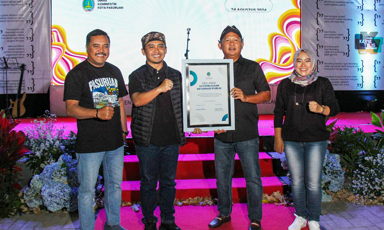 PIAGAM: Penandatangan Deklarasi Keterbukaan Informasi Publik.