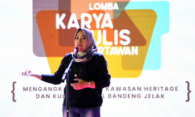 KERJASAMA: Wakil Ketua Komisi Informasi Daerah Jawa Timur Elis Yusniawati, S.Sos. M.I.kom yang turut hadir mengapresiasi gelaran LKTW 2024.
