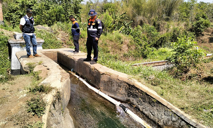 SALURAN AIR: Jembatan Syphon&nbsp;yang berada di Desa Gajahrejo, Kecamatan Purwodadi berfungsi untuk menyalurkan air bagi pertanian warga Desa Capang, Kecamatan Purwodadi.