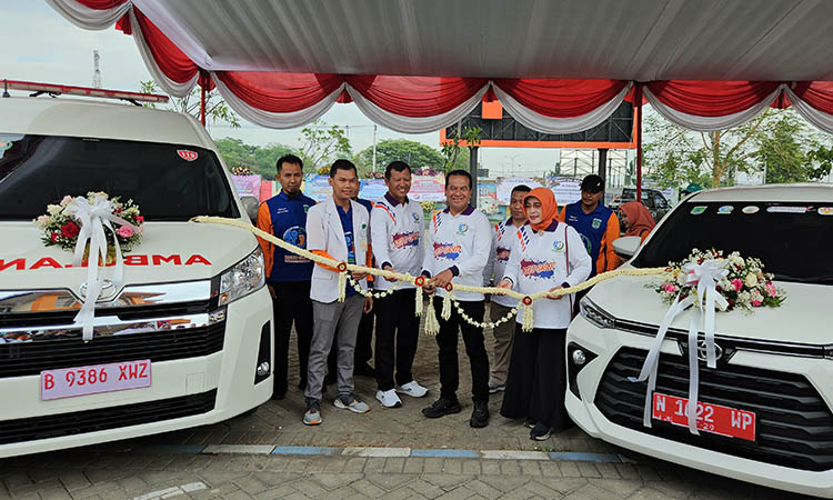 ARMADA LAYANAN: Peresmian Mobil Hospital Without Wall dan Mobil Anjem Inovasi untuk peningkatan layanan RSUD Grati.