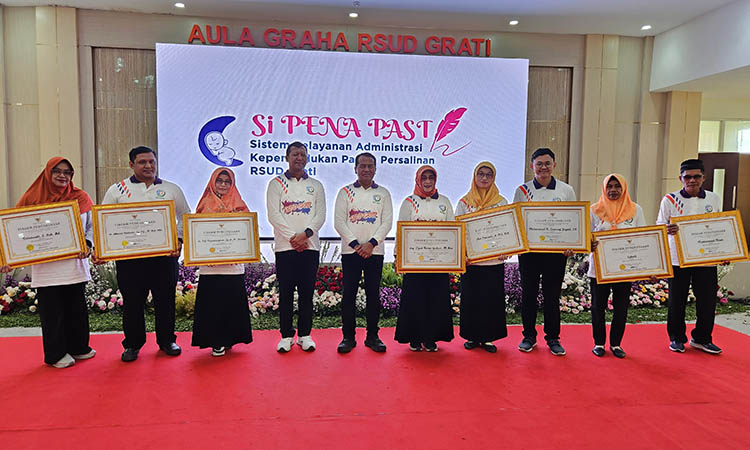 APRESIASI: Pemberian penghargaan kepada tim inovator SI PENA PASTI.