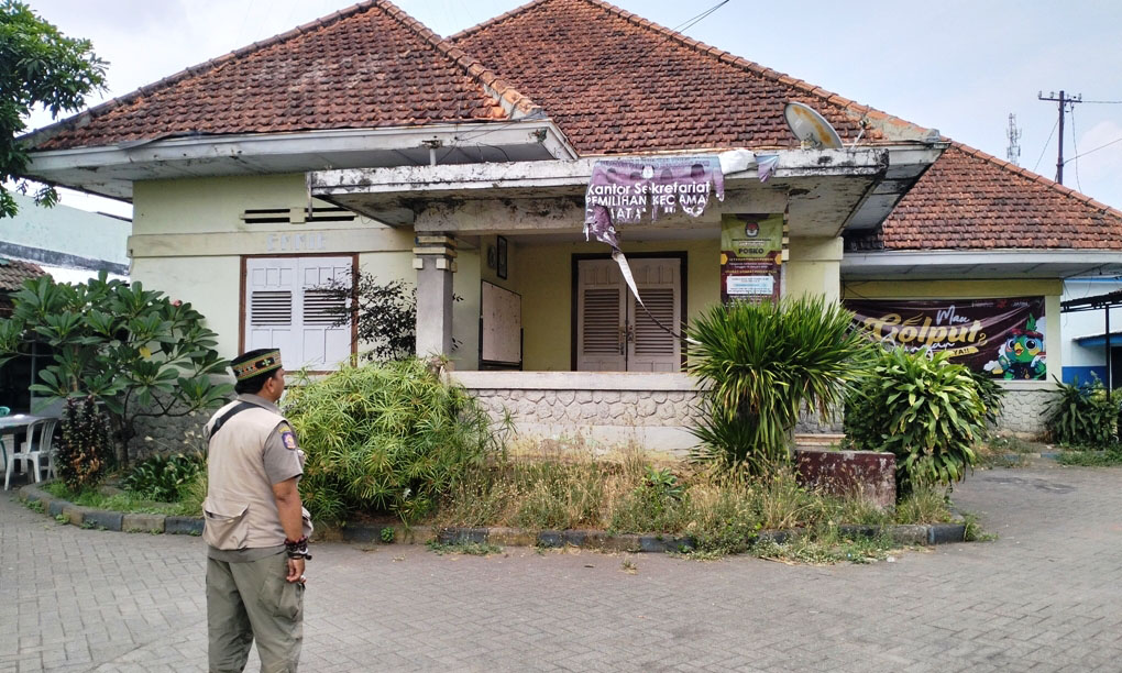 1.	KOKOH: Bangunan eks Kantor dan Rumah Dinas Camat Sukorejo yang berdiri kokoh hingga saat ini. Bangunan tersebut merupakan bagian dari peninggalan sejarah yang masih terjaga keasliannya.