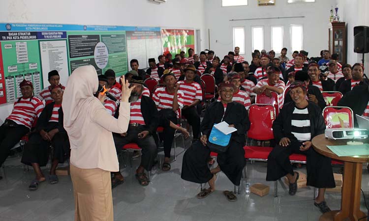 PELATIHAN: Rangkaian &ldquo;Probolinggo Pesta Mangga&rdquo; diawali dengan Pelatihan Pasca Panen Mangga digelar di Aula TP PKK Kota Probolionggo pada Minggu siang (08/12).